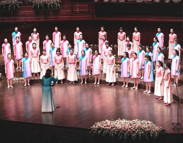 Shenzhen Senior High School Lily Girls Choir in Concert